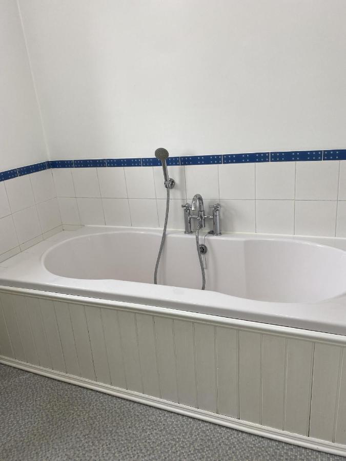 Stansted Airport Guest Rooms Hallingbury Zewnętrze zdjęcie